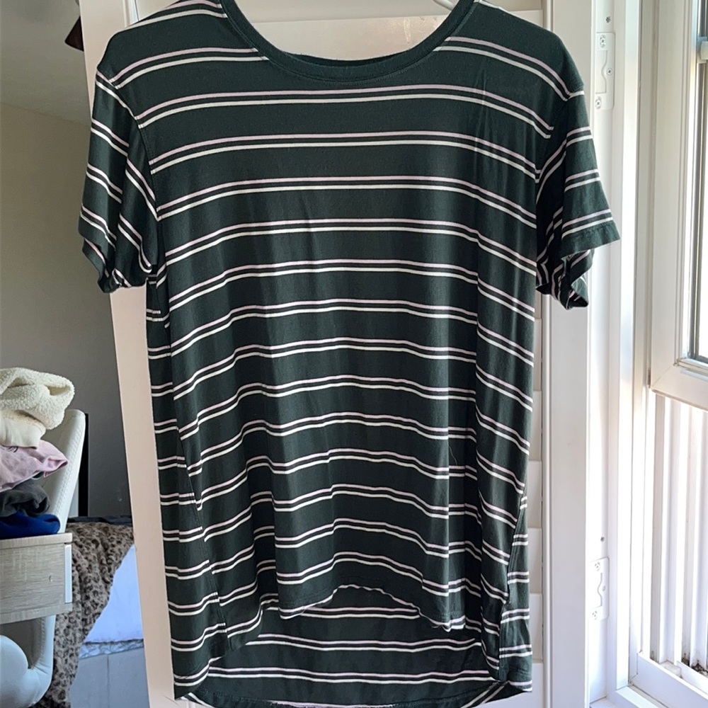 American Eagle shirt